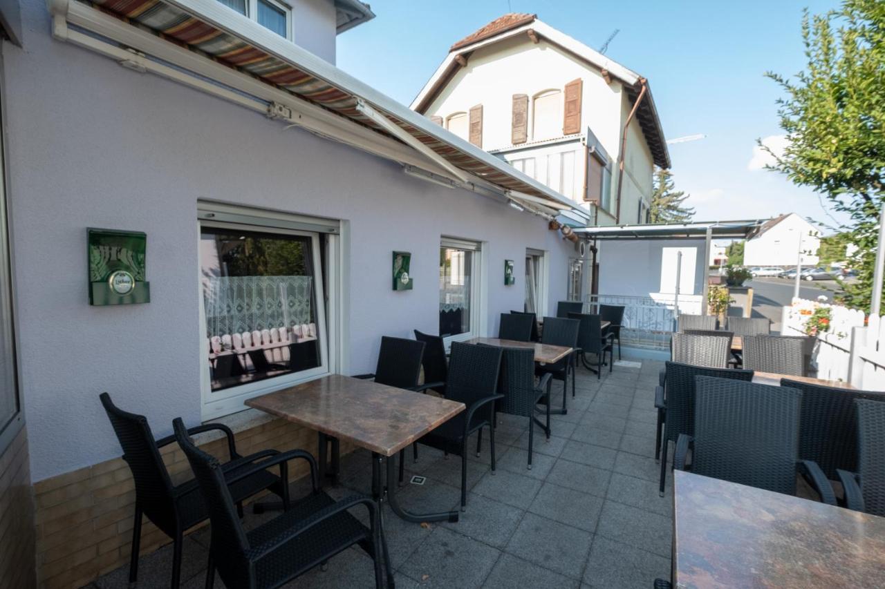 Schnitzelhaus Und Pension Stadt Rosbach Rosbach vor der Höhe Buitenkant foto
